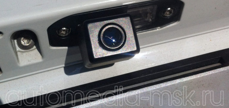 Установка парковочной камеры на Volvo S40