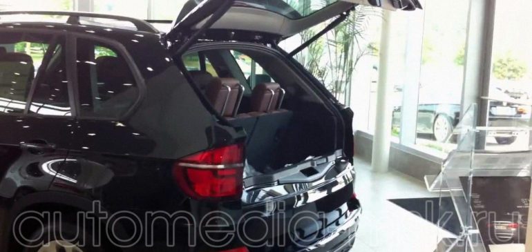 Установка электропривода пятой двери на BMW X5