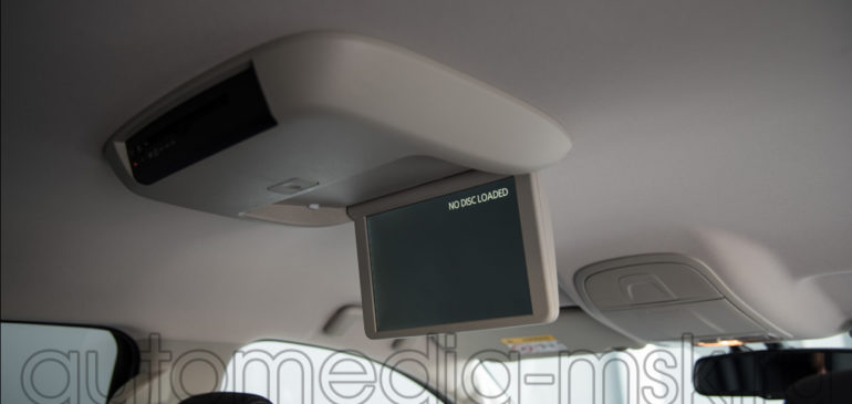 Установка дополнительных мониторов в Mitsubishi Pajero