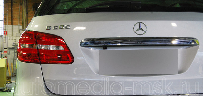 Установка парковочной камеры на Mercedes A-Class и B-Class