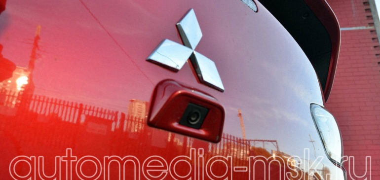 Установка парковочной камеры на Mitsubishi Lancer